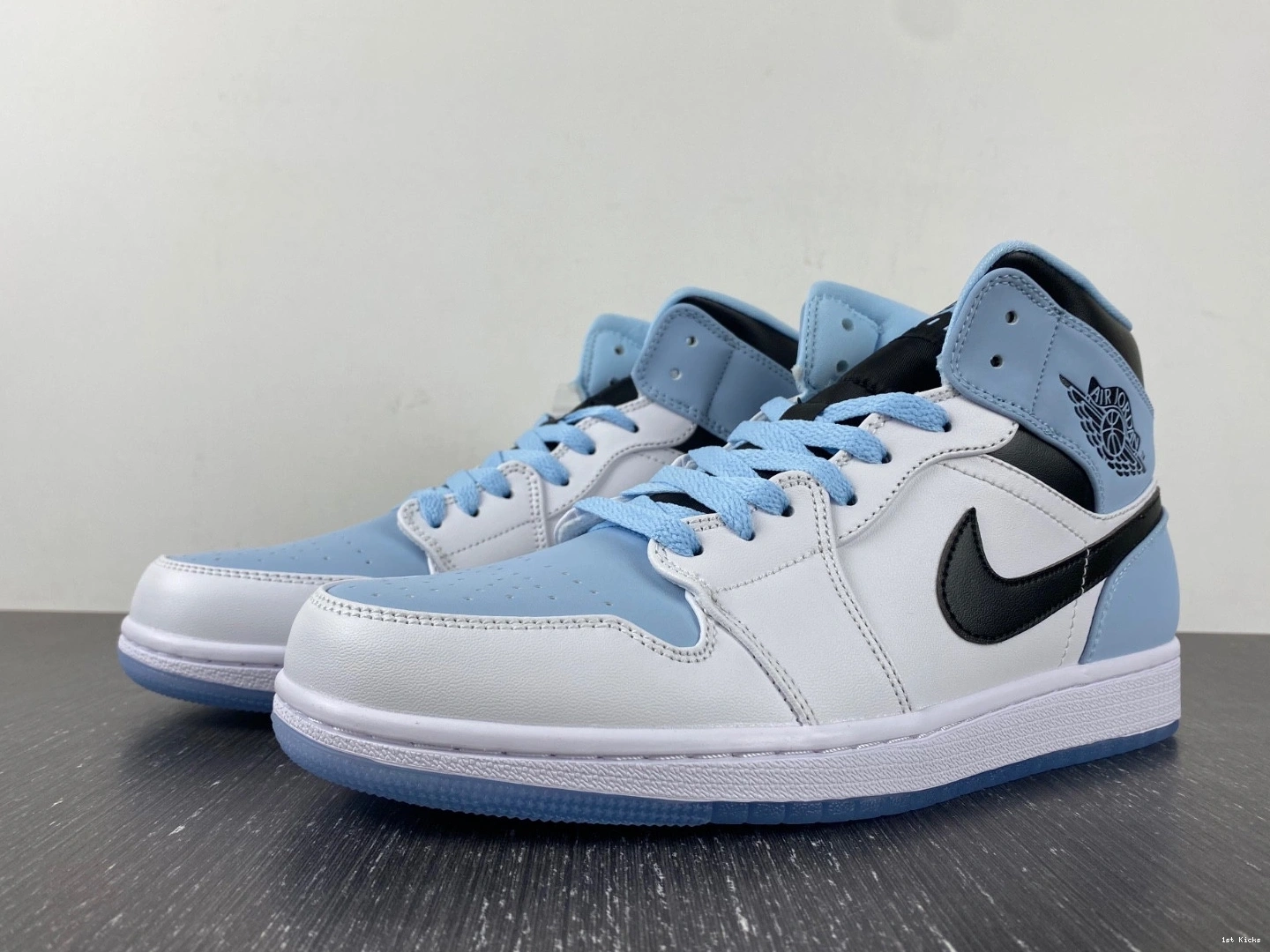 Mid DV1308-104 - Ice Blue SE (2023) Jordan 1 0930